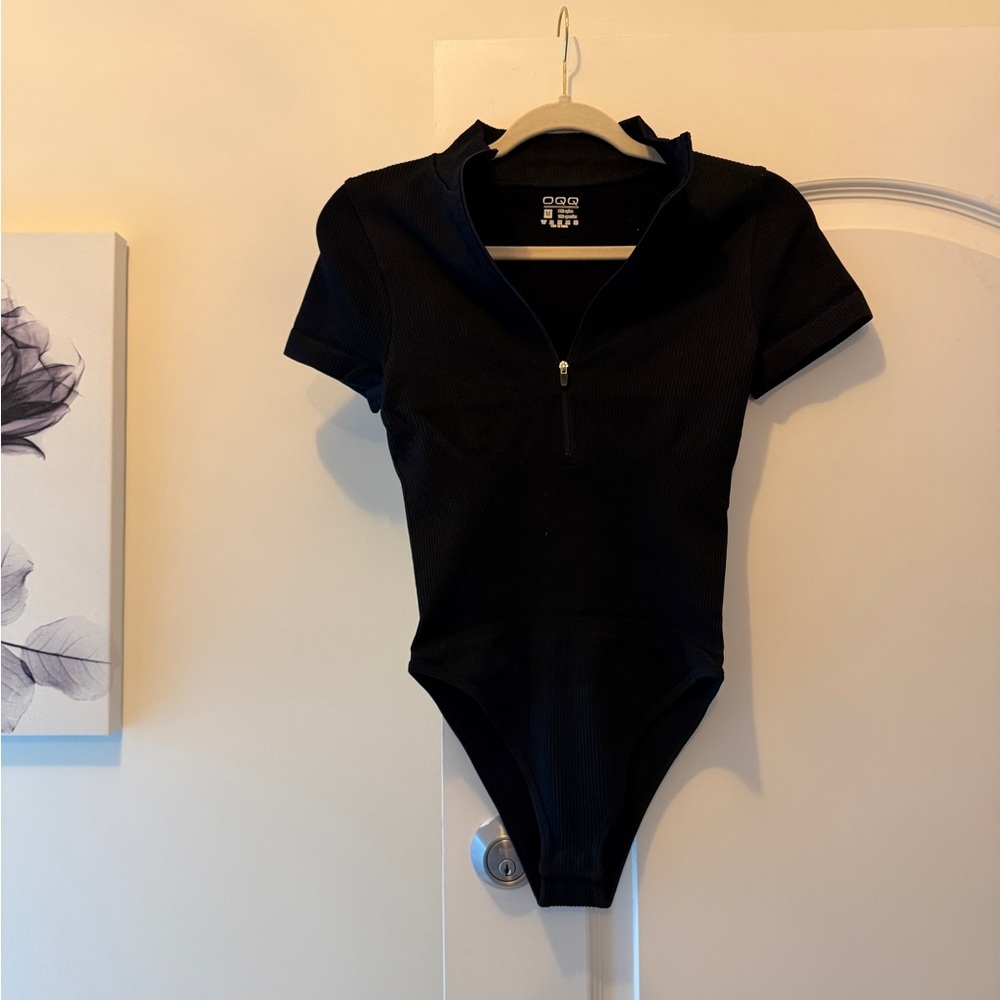OQQ Black Half-Zip Bodysuit